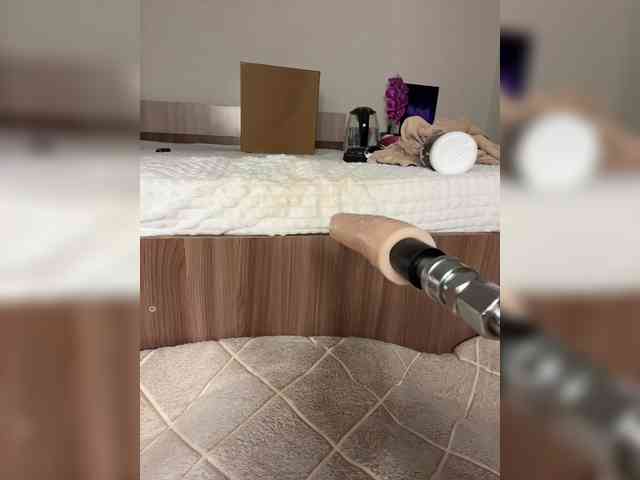 Nicole- webcam