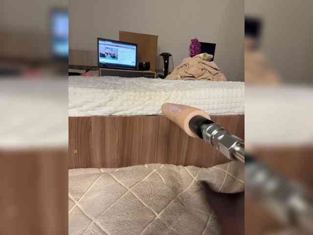 Nicole- webcam