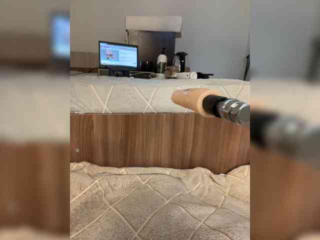 Nicole- webcam