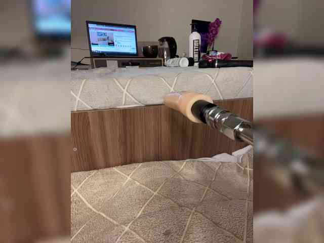 Nicole- webcam