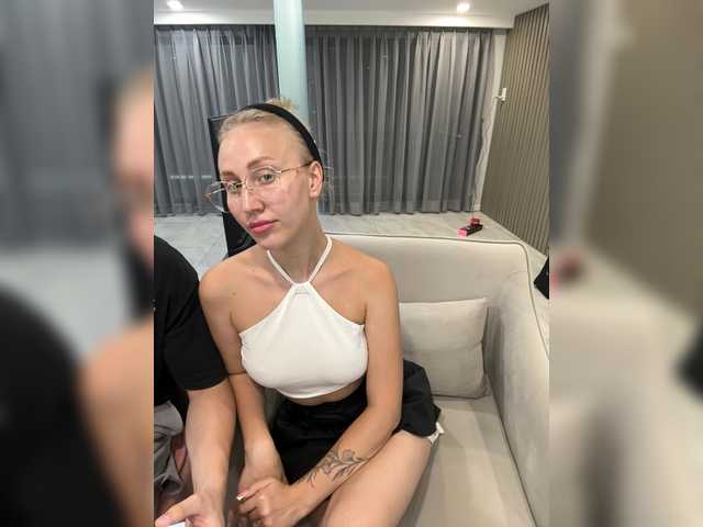 LoveStream69's BongaCams show and profile