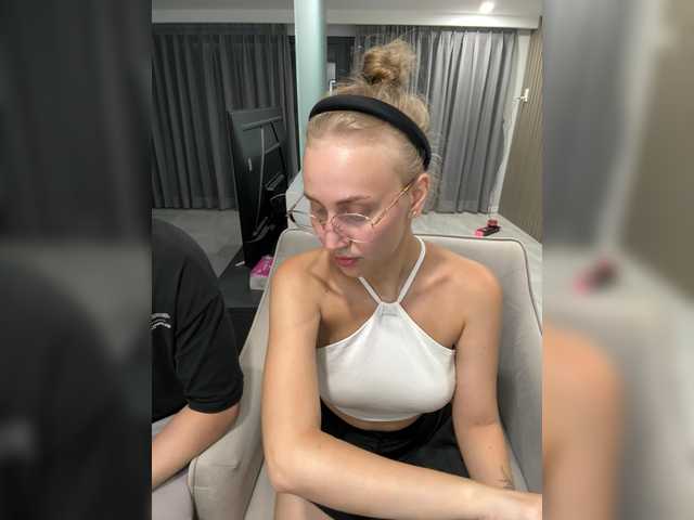 LoveStream69's BongaCams show and profile