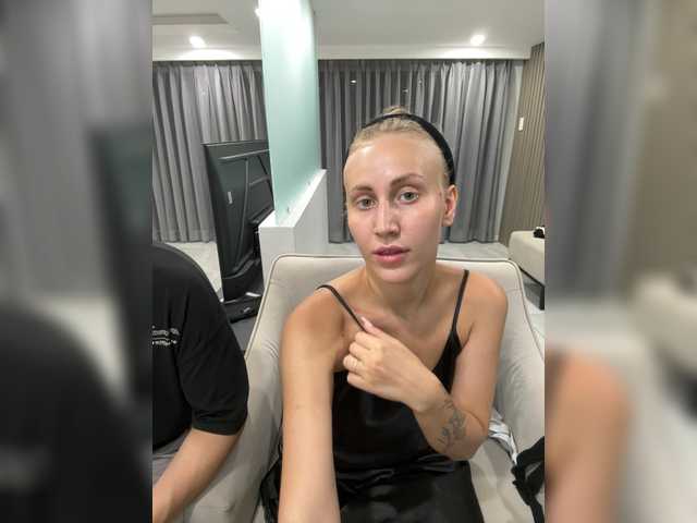  LoveStream69 chat room