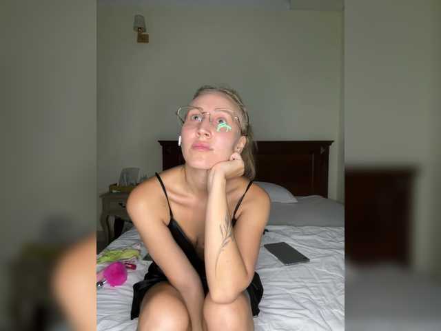 LoveStream69 live cam on BongaCams