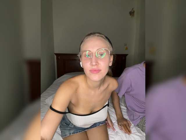 LoveStream69 live cam on BongaCams