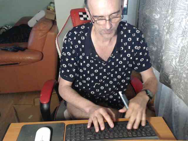 chriskook Live Webcam on BongaCams