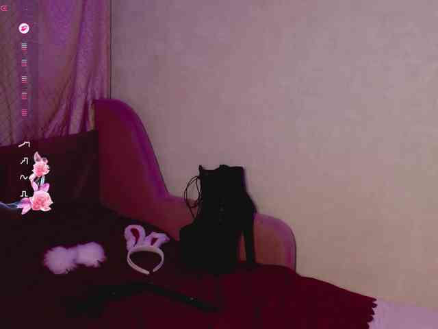 SHY-ANGEL webcam