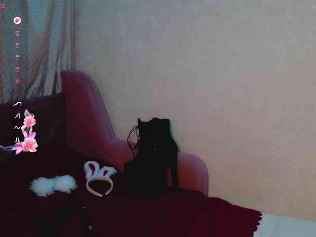 SHY-ANGEL webcam