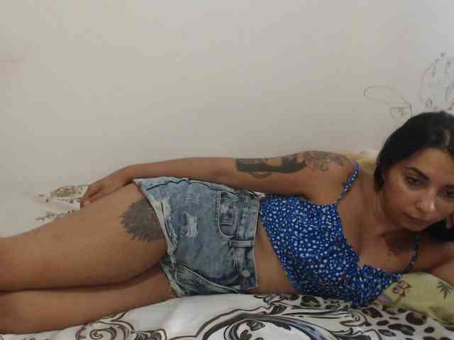 Riri-Mojo-92 webcam