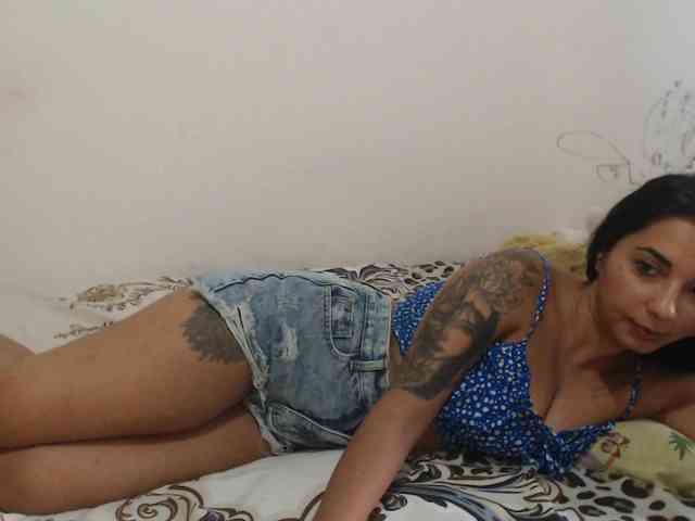 Riri-Mojo-92 webcam