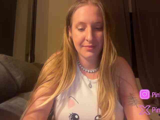 Pinkylady webcam