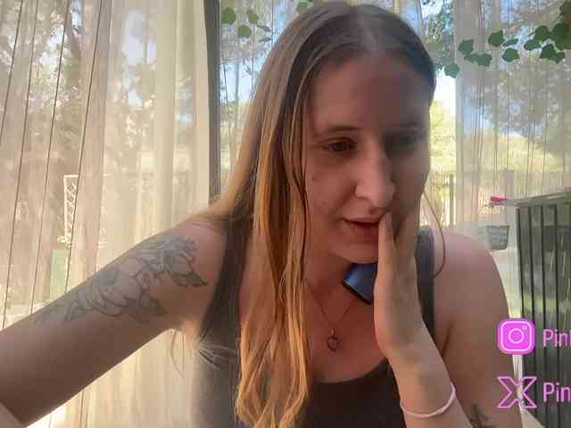 Pinkylady