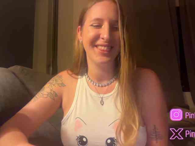 Pinkylady webcam