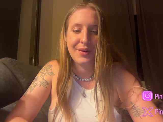 Pinkylady webcam