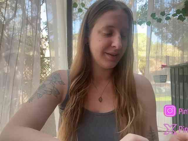 Pinkylady webcam