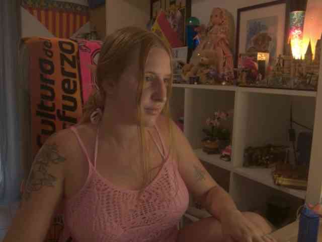 Pinkylady webcam