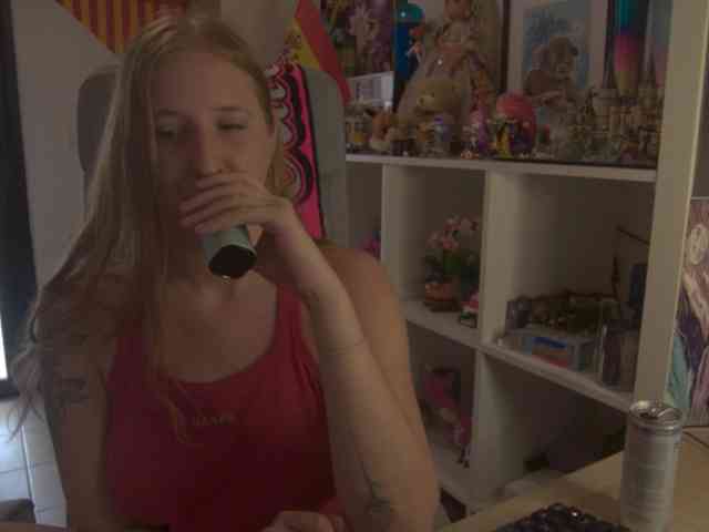 Pinkylady