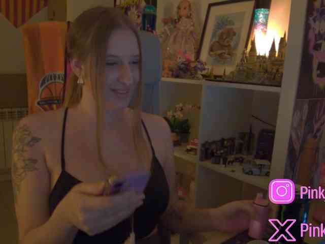Pinkylady webcam