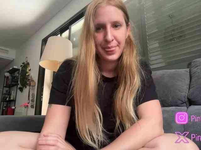 Pinkylady webcam