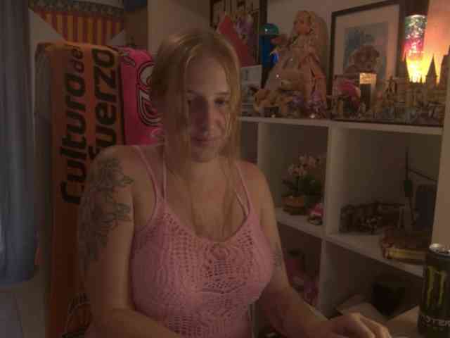 Modelo: Pinkylady