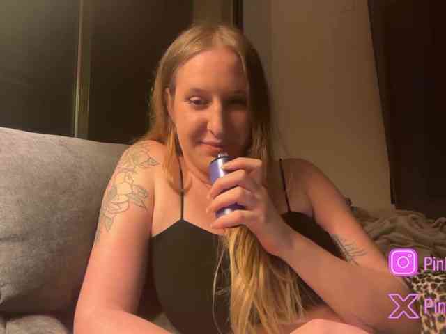 Pinkylady