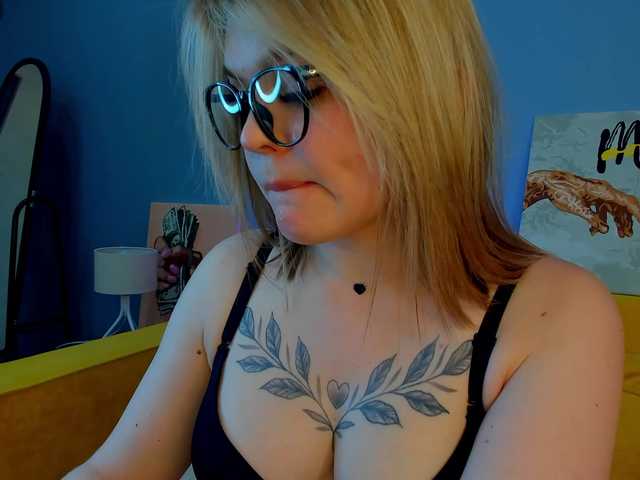 Jerry-Hall's BongaCams show and profile