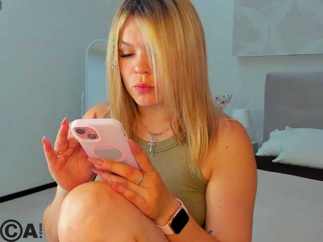 Jerry-Hall live cam on BongaCams