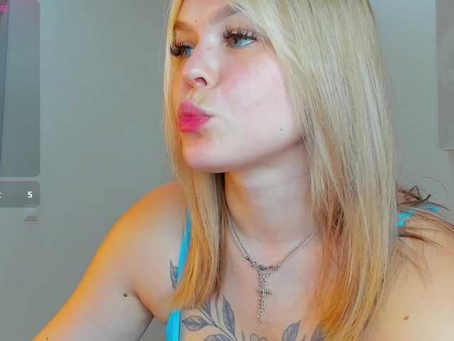 Jerry-Hall live cam on BongaCams