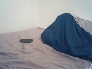 Kate122's Live Webcam