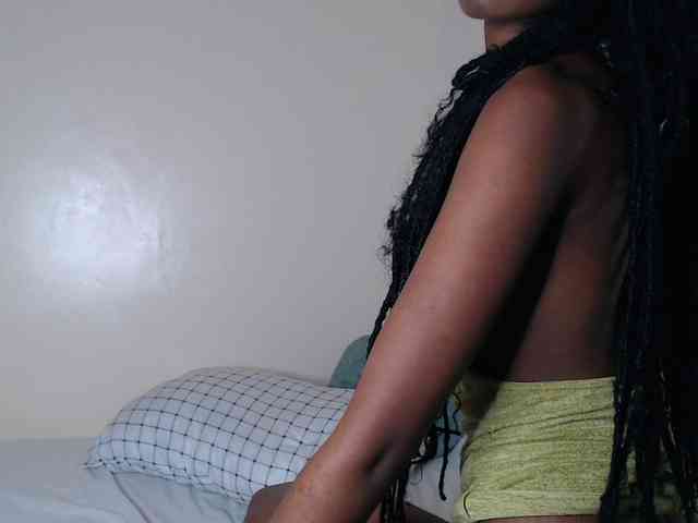 Kate122 webcam