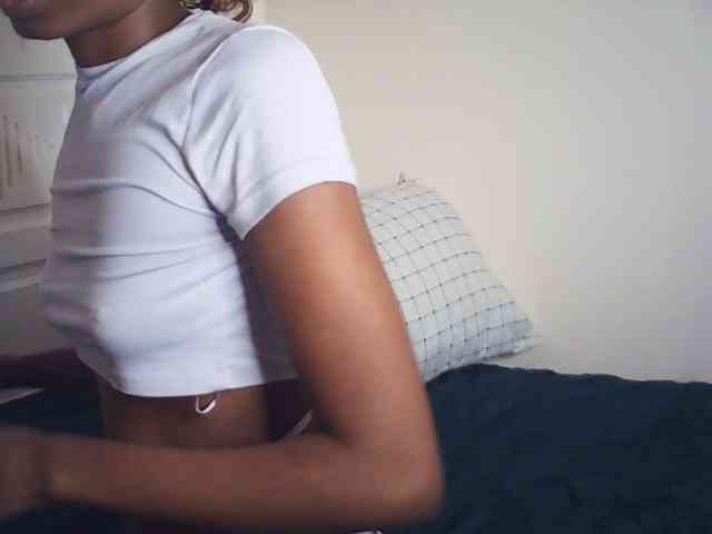 Kate122 webcam