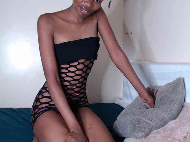 Kate122 Live Webcam on BongaCams