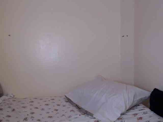 Kate122 webcam