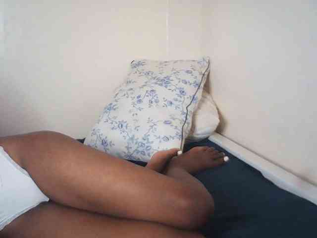 Kate122 webcam