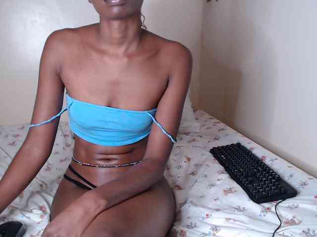 Kate122 webcam
