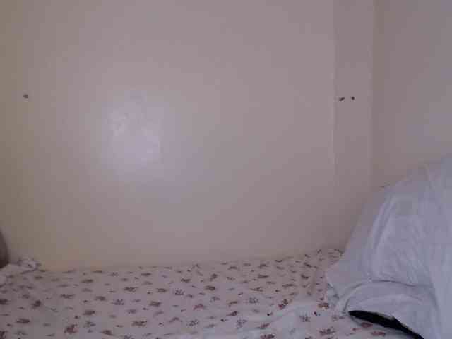 Kate122 webcam