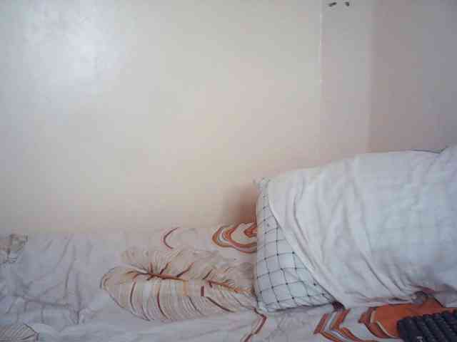Kate122 webcam