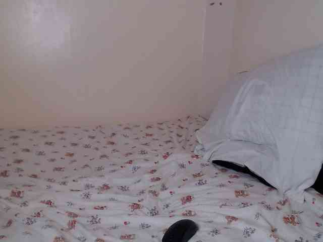 Kate122 webcam