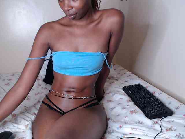 Kate122 webcam