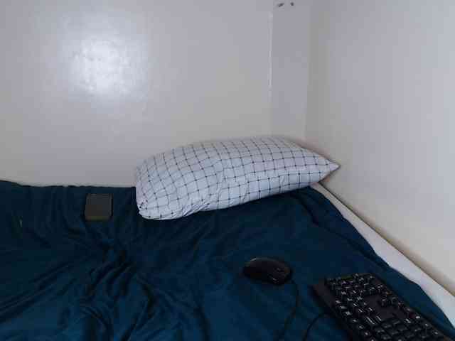 Kate122 webcam