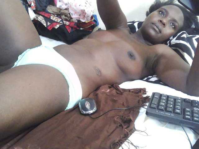 Thirstypussy live cam on BongaCams