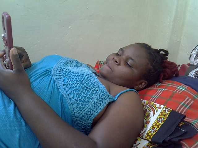 Ebonypussyy1