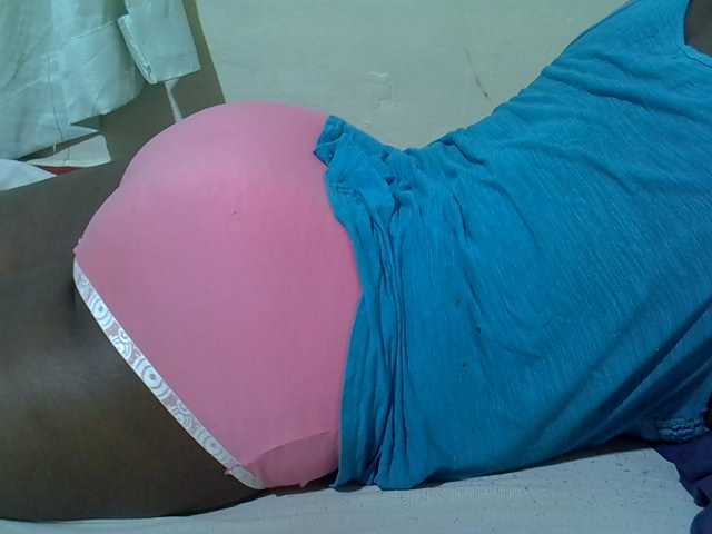 Ebonypussyy1