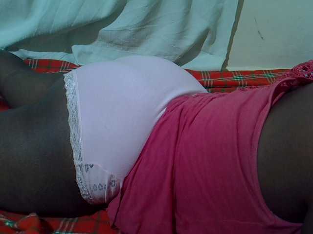 Ebonypussyy1