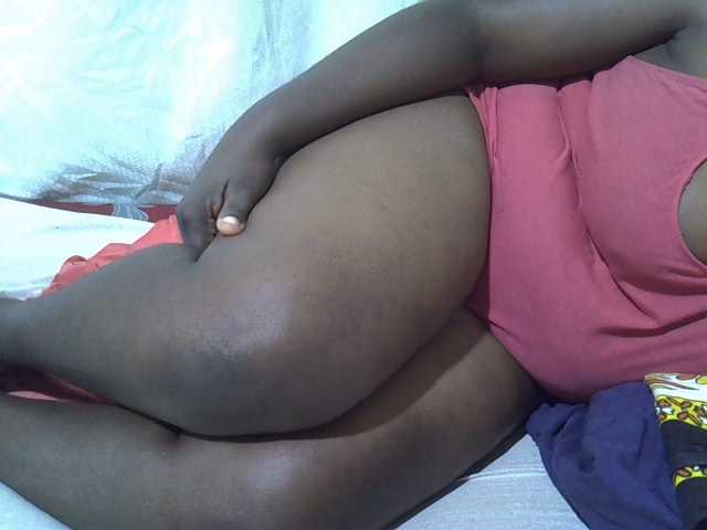 Ebonypussyy1 live cam on UnifiedCams