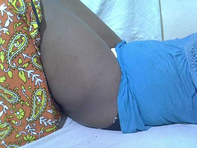 Ebonypussyy1
