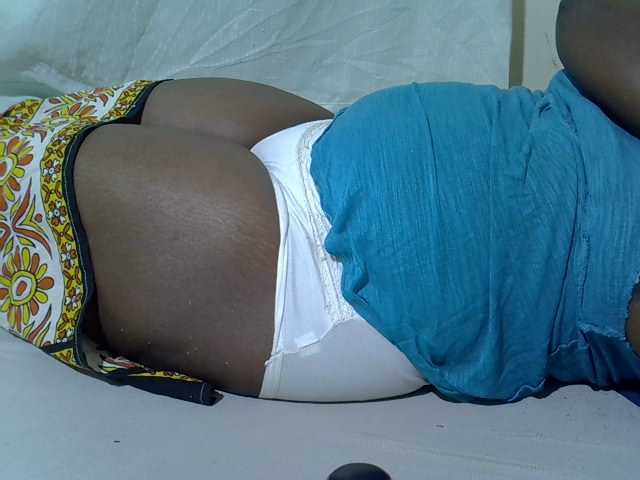 Ebonypussyy1