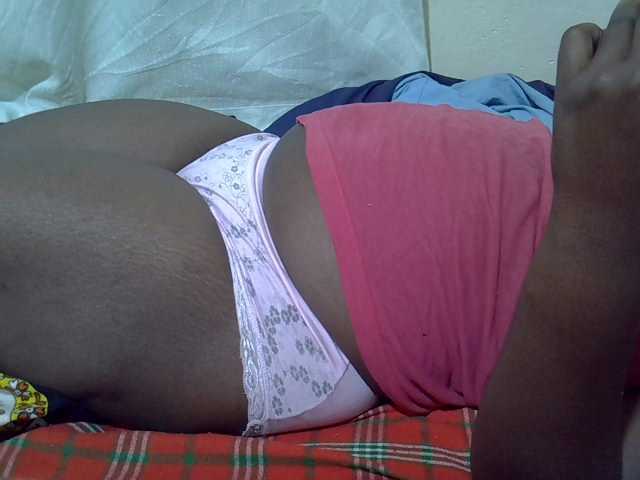 Ebonypussyy1