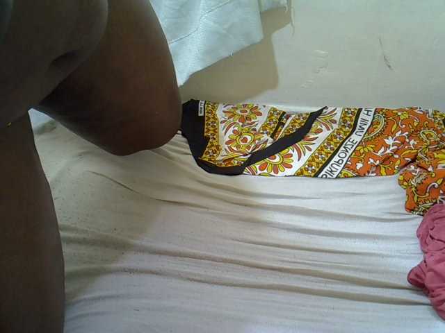 Ebonypussyy1