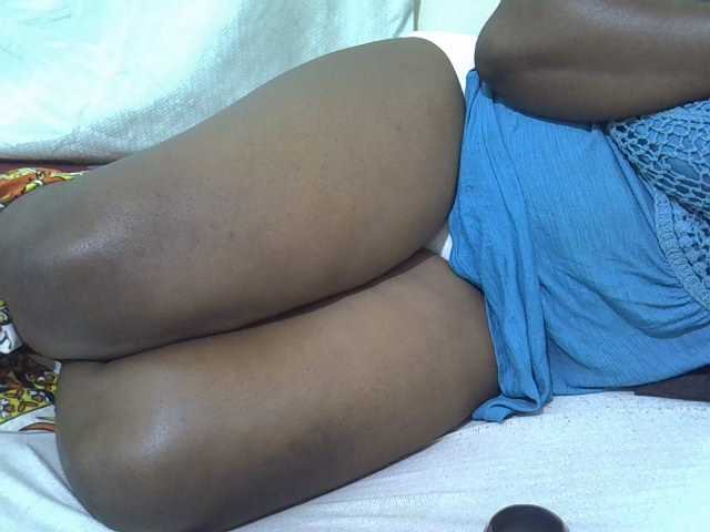 Ebonypussyy1